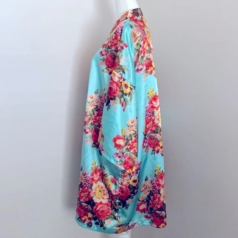 American cuteness satin floral mini robe - Picture 3 of 6